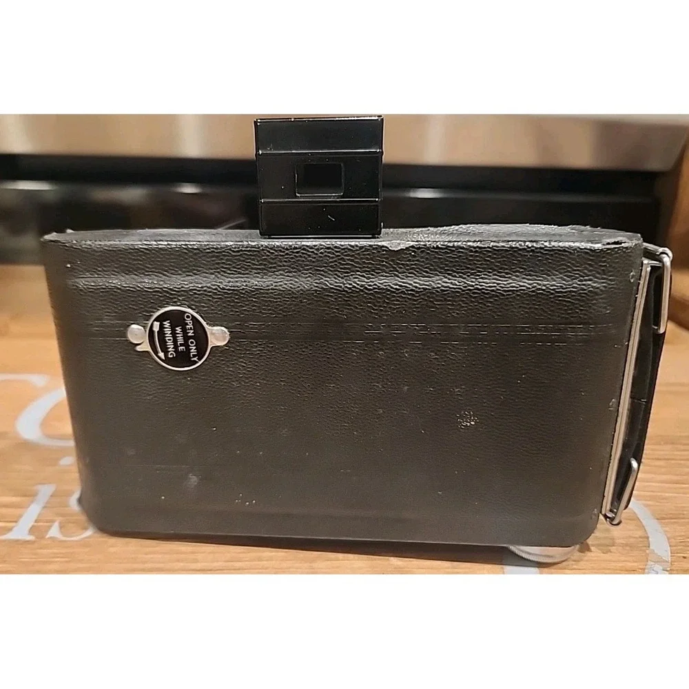 Vintage 1940's Kodak Vigilant Junior Six-20 Folding‎ Camera w/ Box - Untested